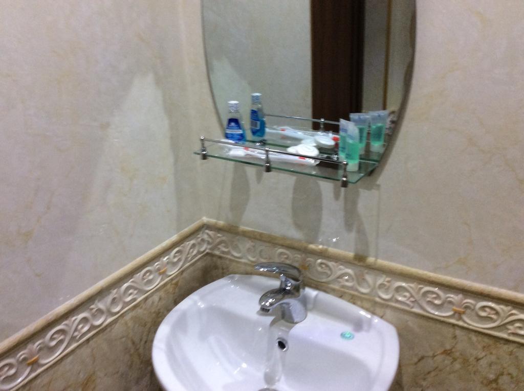 Best Hotel Aygestan Yerevan Room photo