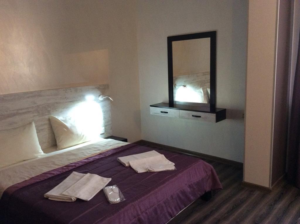 Best Hotel Aygestan Yerevan Room photo
