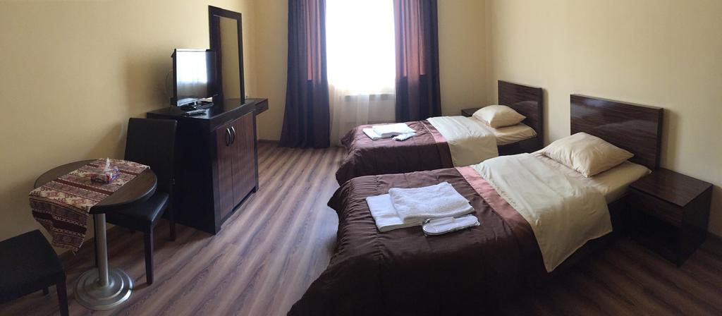Best Hotel Aygestan Yerevan Exterior photo