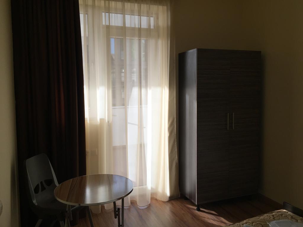 Best Hotel Aygestan Yerevan Exterior photo