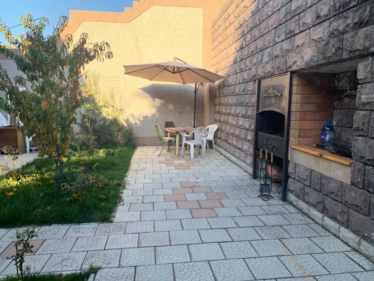 Best Hotel Aygestan Yerevan Exterior photo